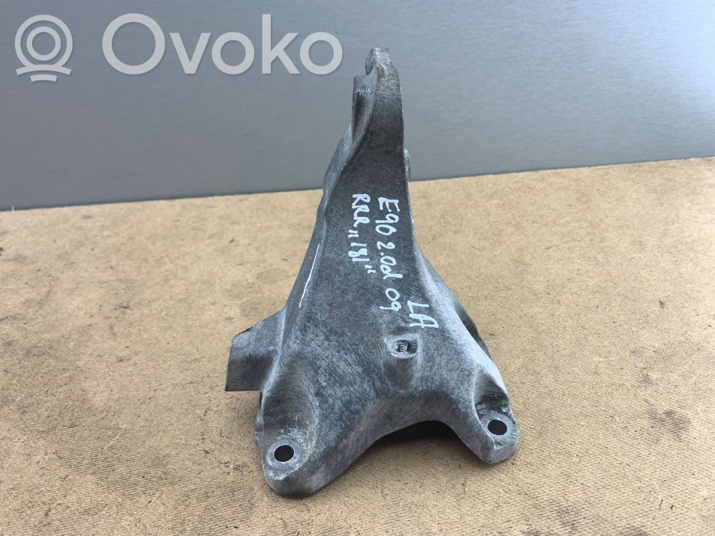 BMW 3 E90 E91 Engine mounting bracket 