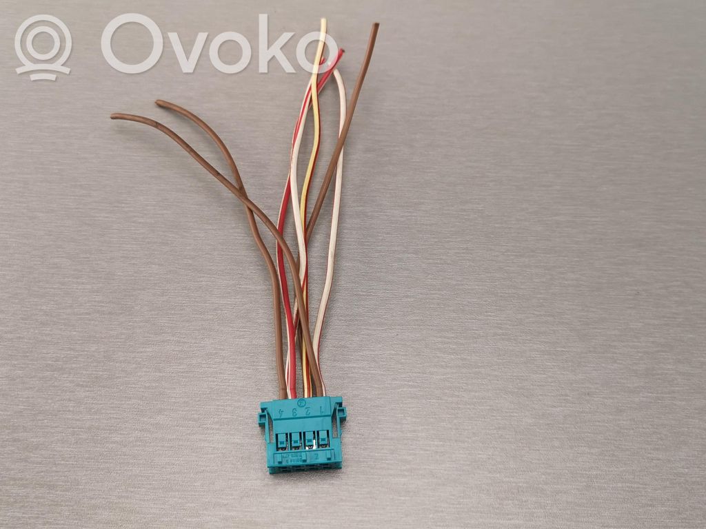 BMW 5 E60 E61 Tail light bulb cover holder 