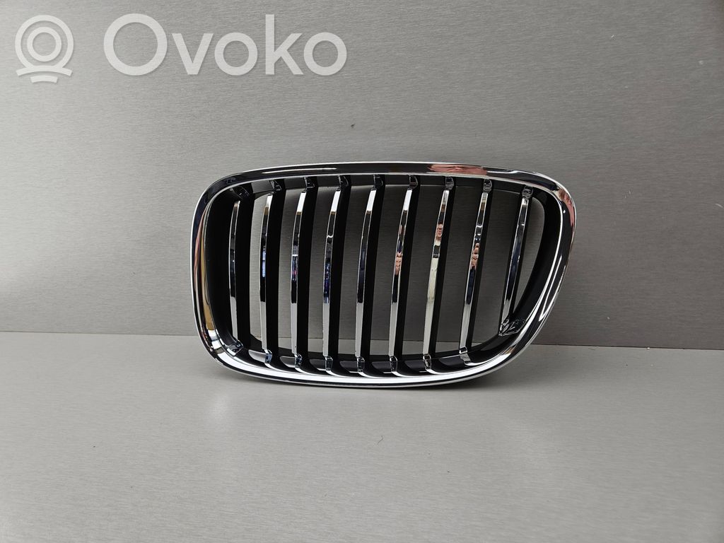 BMW 5 GT F07 Augšējais režģis 
