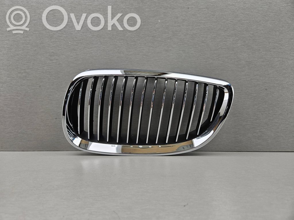 BMW 3 E92 E93 Front bumper upper radiator grill 