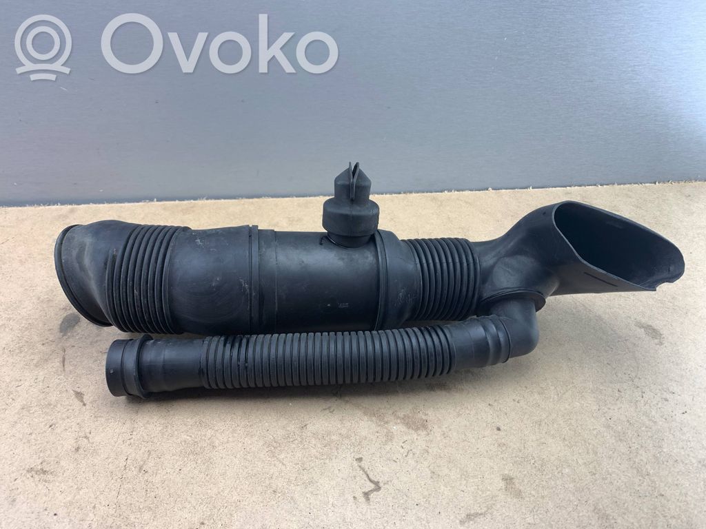 BMW 5 E39 Air intake duct part 