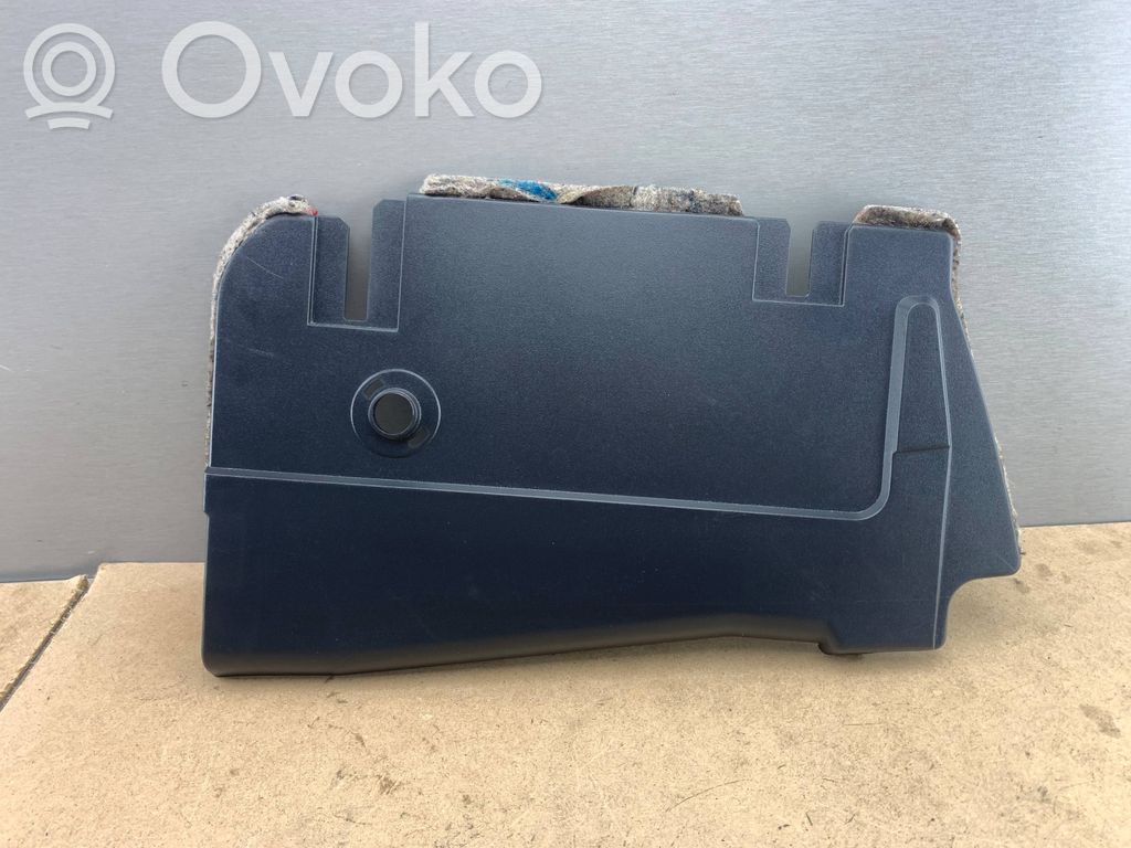 BMW 5 E39 Foot area side trim 