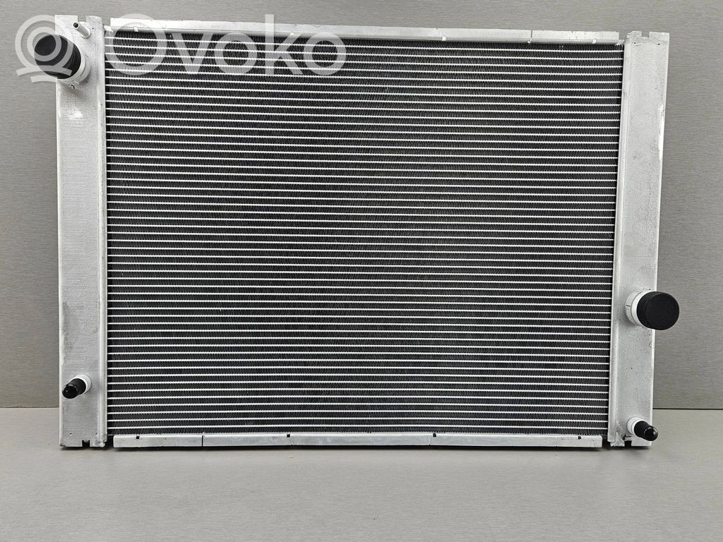 BMW 5 E60 E61 Aušinimo skysčio radiatorius 