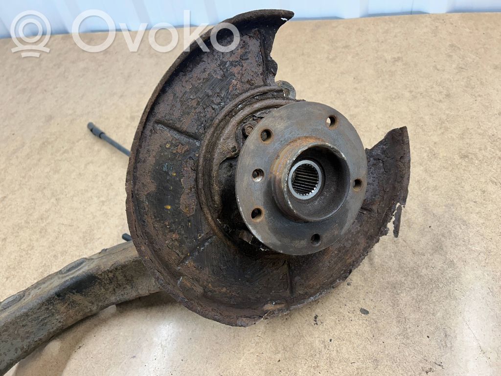 BMW 3 E46 Rear wheel hub spindle/knuckle 