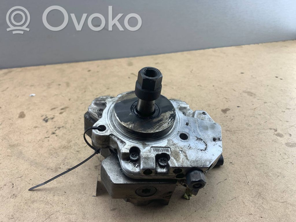 BMW 5 E60 E61 Pompa wtryskowa wysokiego ciśnienia 