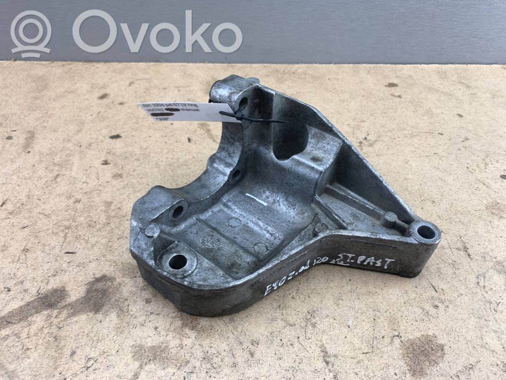 BMW 3 E90 E91 Power steering pump mounting bracket 