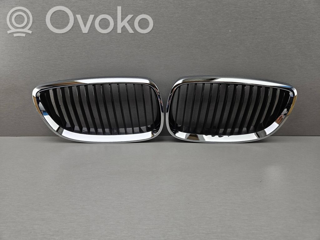BMW 3 E92 E93 Front bumper upper radiator grill 