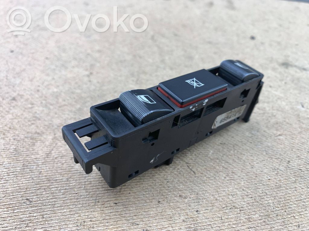 Quarter vent window switch   8368916,61318368916,61318381518,61316902184,6902184,8381518