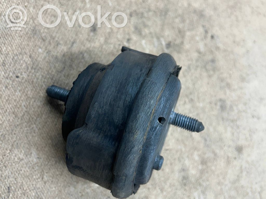BMW 3 E46 Engine mount bracket 