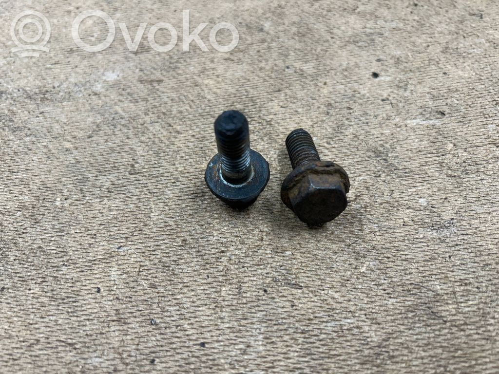 BMW 3 E46 Nuts/bolts 