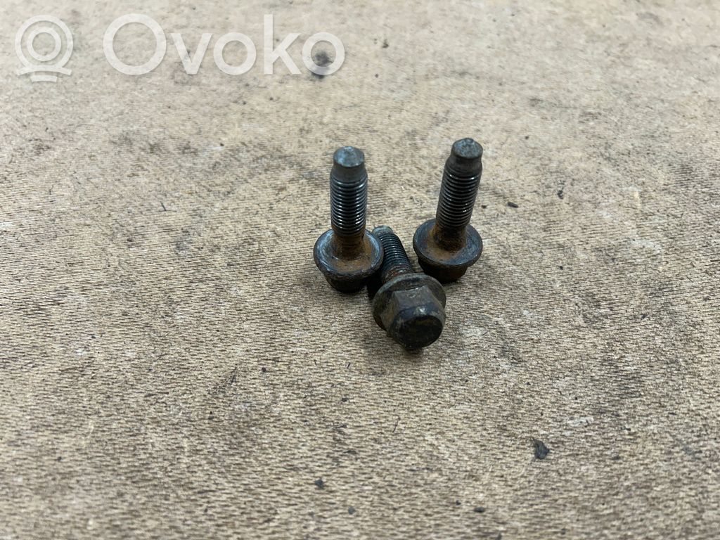BMW 3 E46 Nuts/bolts 