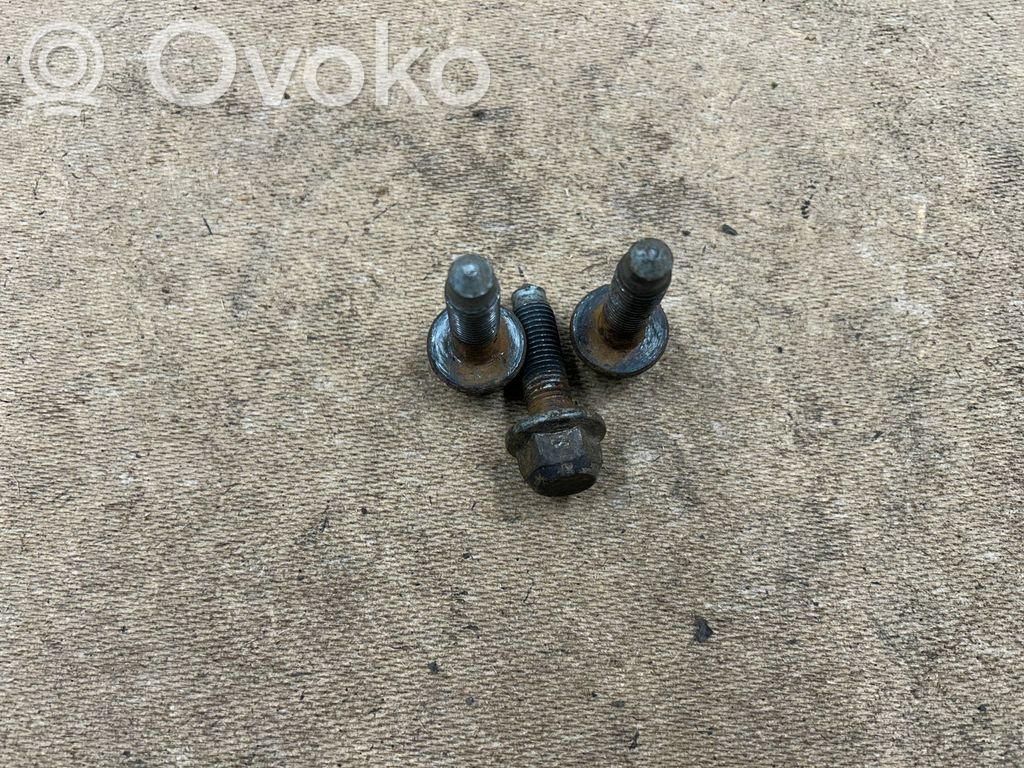 BMW 3 E46 Nuts/bolts 
