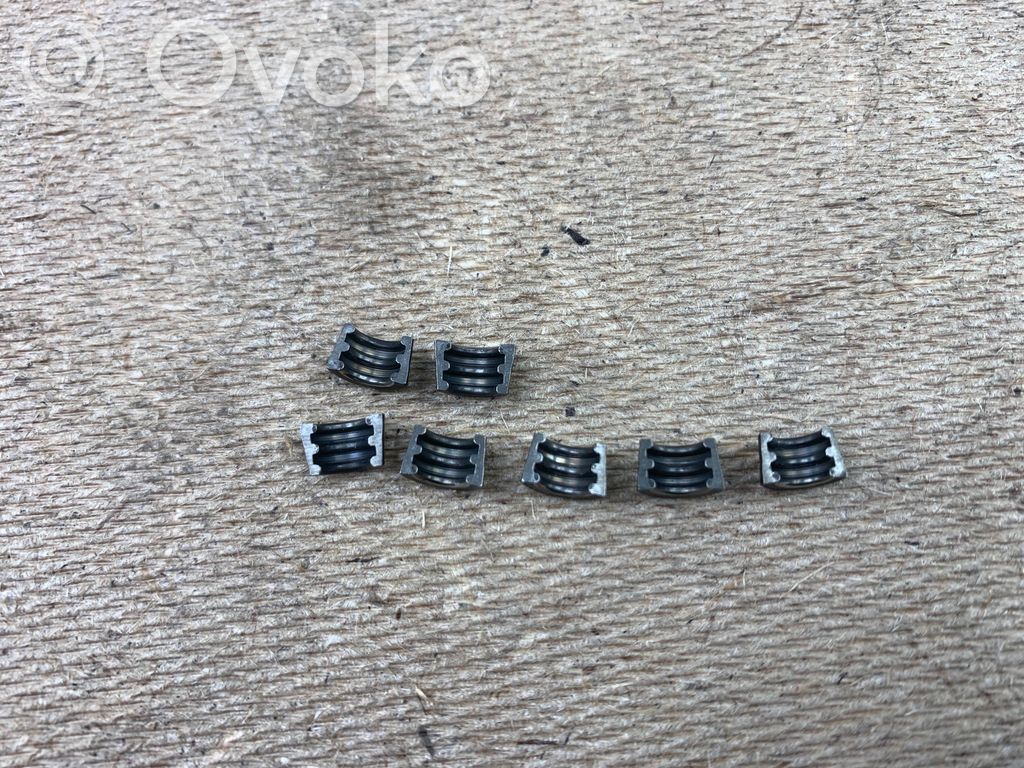 BMW 5 E60 E61 Inna część głowicy cylindra 
