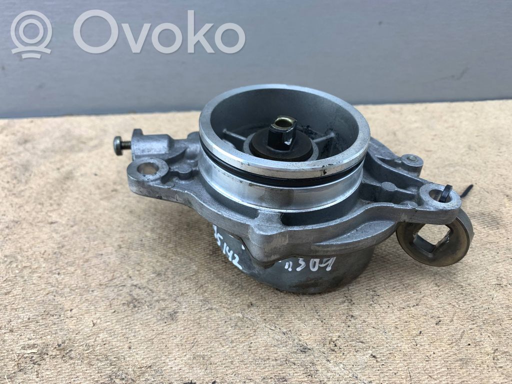 BMW 7 E65 E66 Siurblys vakuumo 