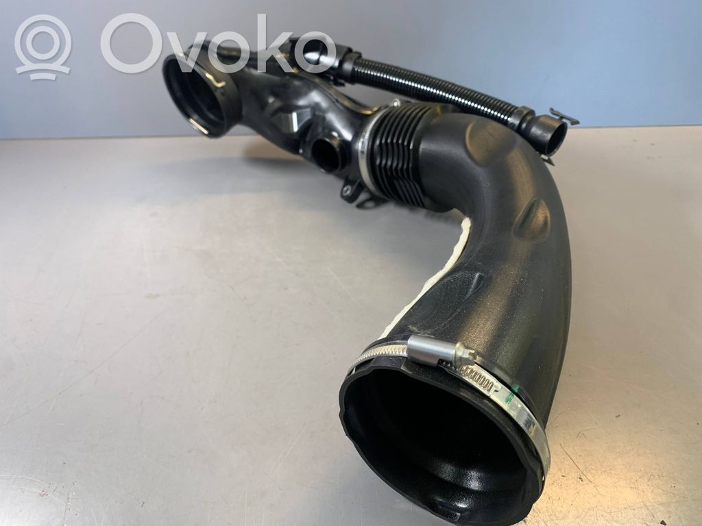 BMW 5 F10 F11 Część rury dolotu powietrza 
