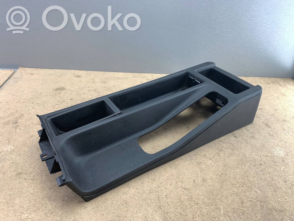 BMW 3 E36 Muu keskikonsolin (tunnelimalli) elementti 