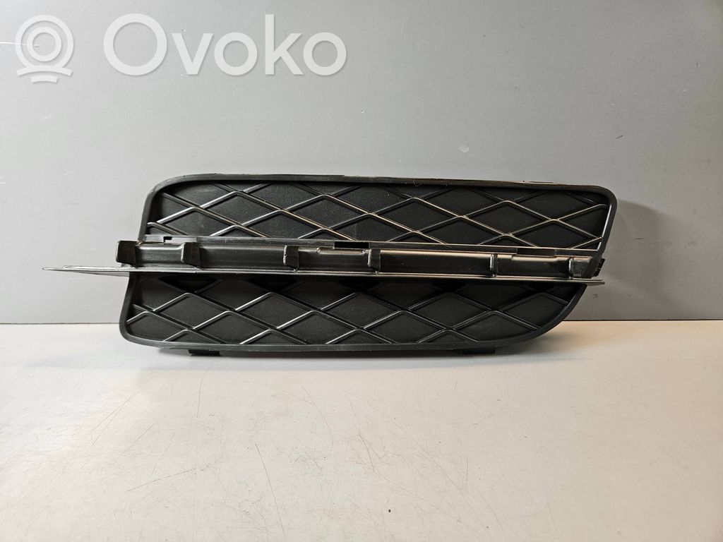 BMW X5 E70 Front fog light trim/grill 