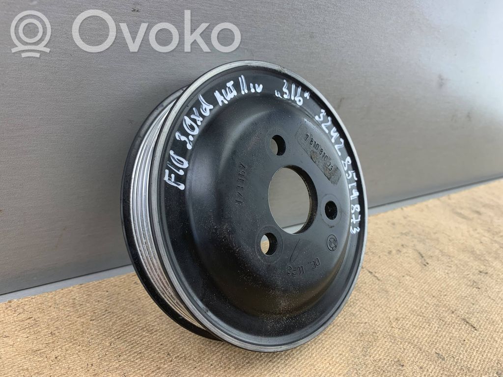 BMW 5 F10 F11 Ohjaustehostimen pumpun hihnapyörä 