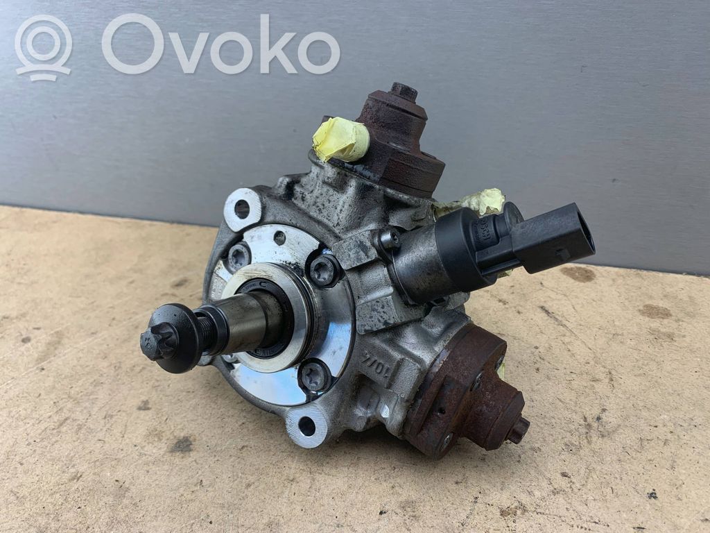 BMW 5 F10 F11 Pompa wtryskowa wysokiego ciśnienia 