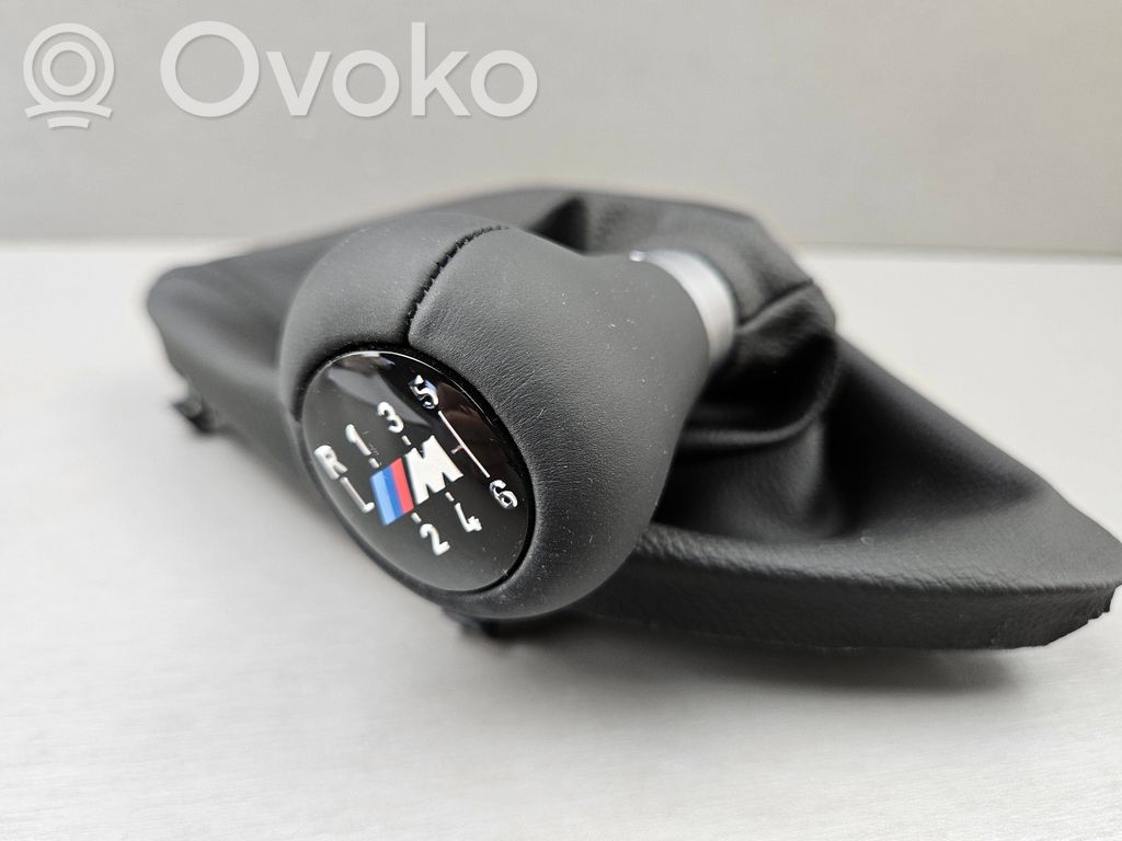 BMW 1 E81 E87 Pavarų perjungimo svirties apdaila (oda, bumbulas) 