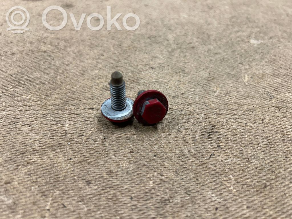 BMW 3 E46 Nuts/bolts 