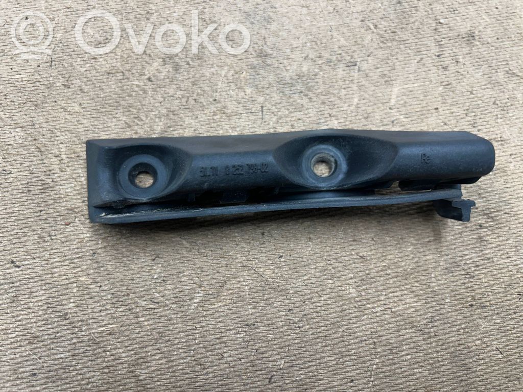 BMW 3 E46 Priekšējā spārna stiprinājums 
