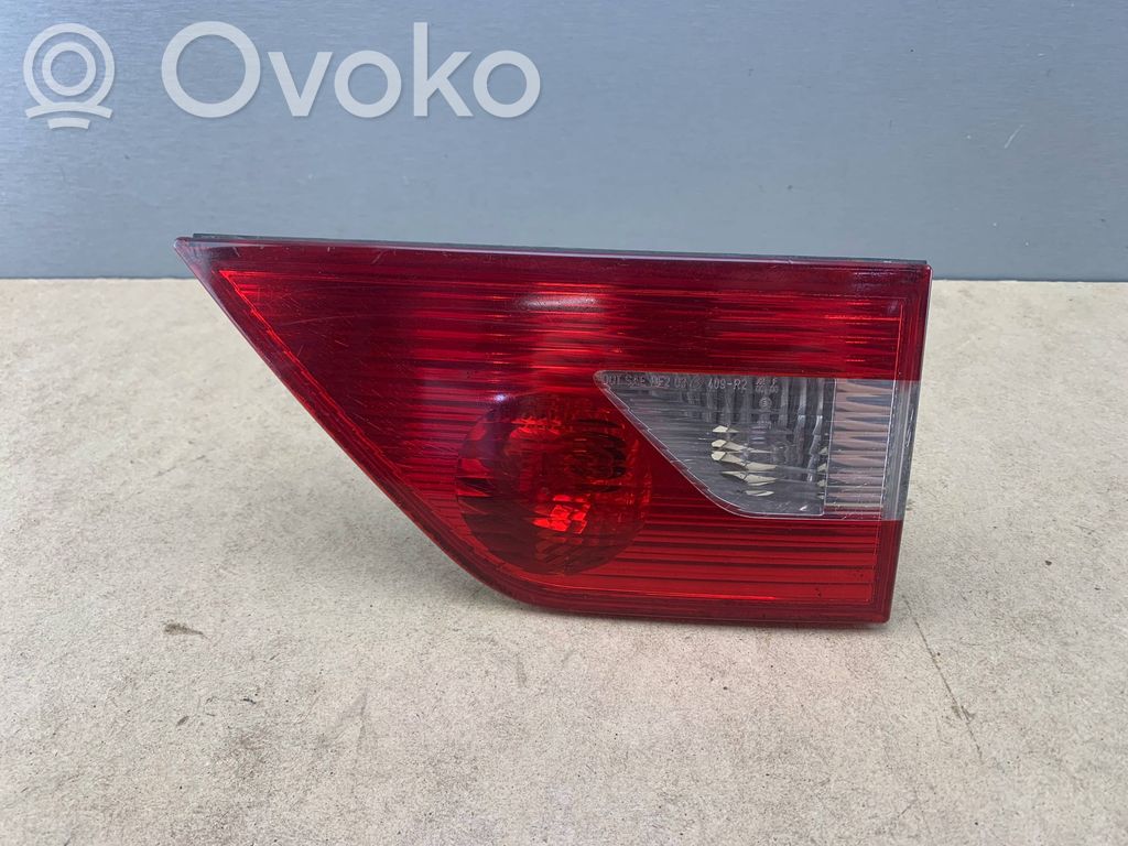 BMW X3 E83 Feux arrière sur hayon 