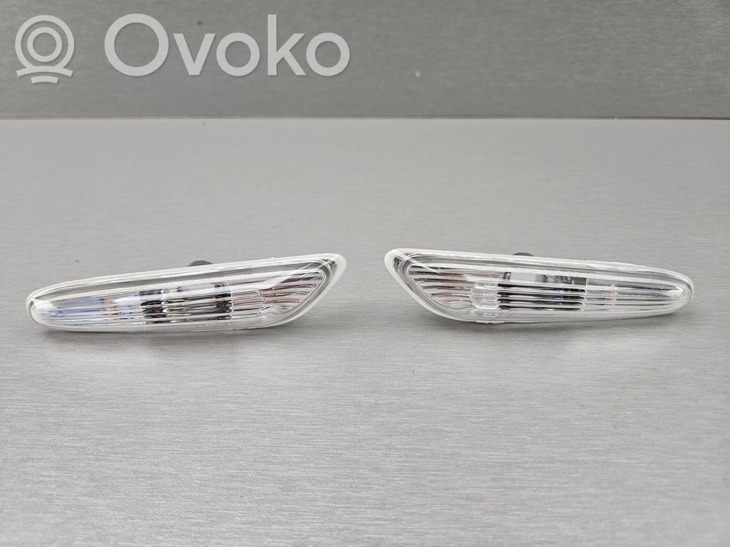 Front fender indicator light   7165741,63137165741,7165742,63136923919,63136923920,63137165742,6923919,6923920