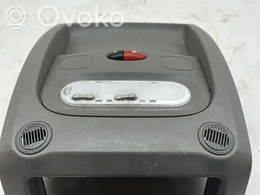 Renault Master III Panel oświetlenia wnętrza kabiny 