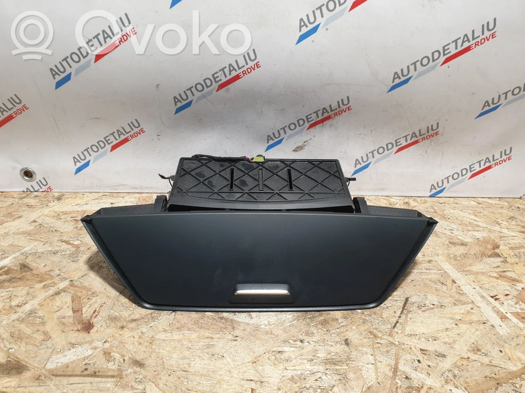 BMW X1 E84 Glove box 