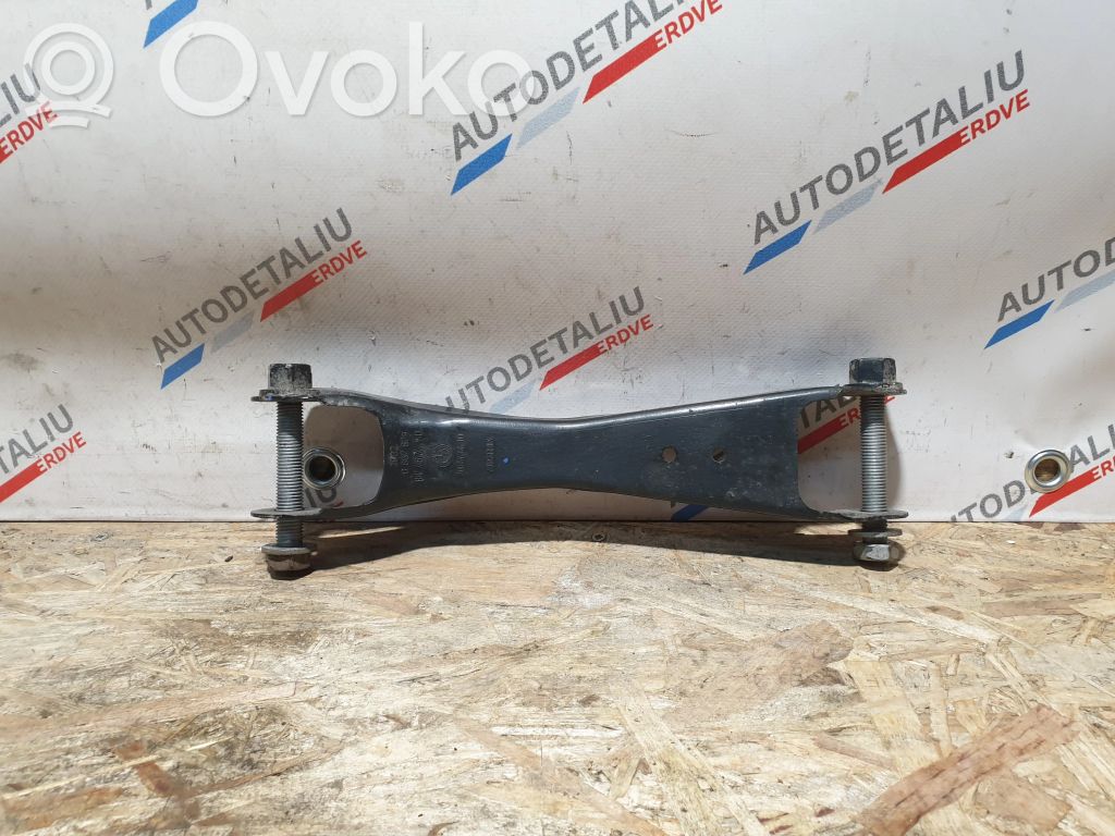 BMW i3 Takatukivarsi 