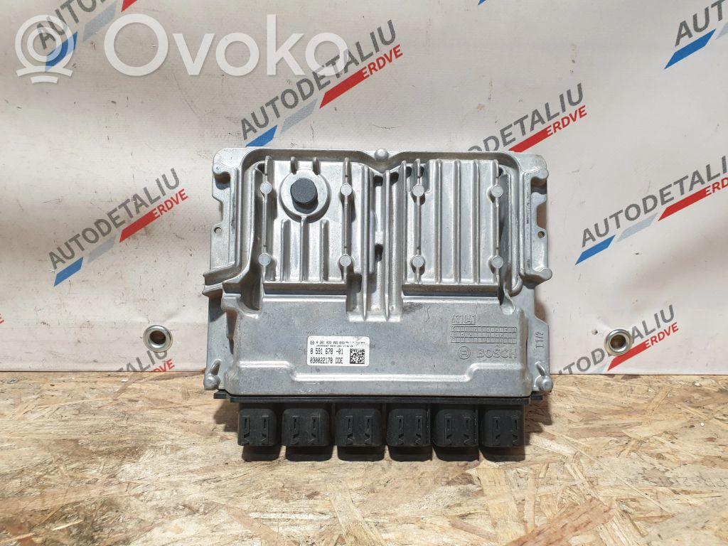 BMW 5 G30 G31 G38 Engine control unit/module 