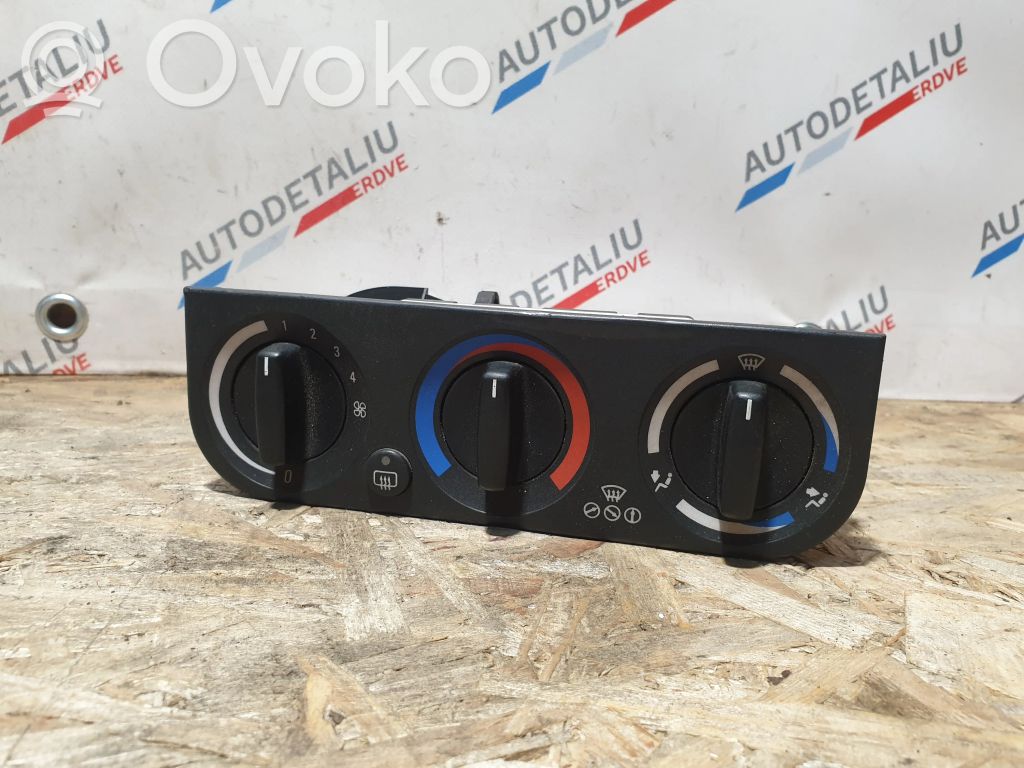 BMW 3 E36 Climate control unit 