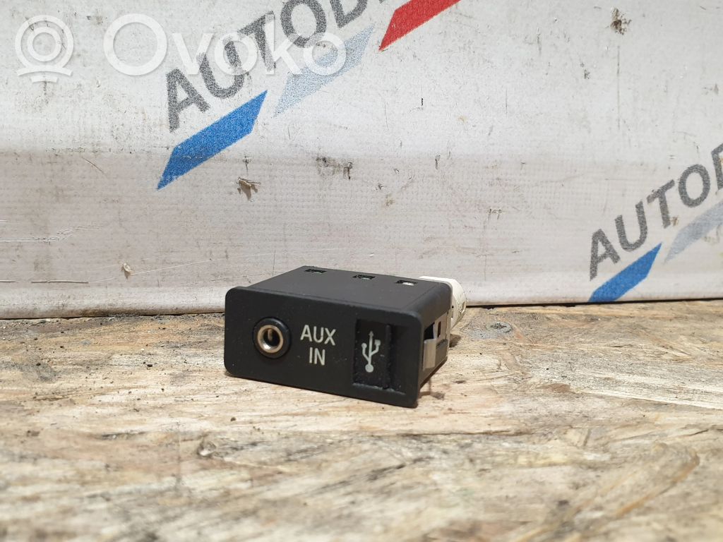 USB-Anschluss   9129652,61319129652