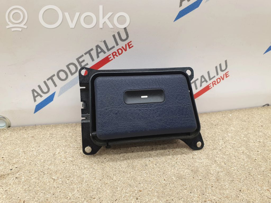 BMW 7 E38 Durvis pelnutrauks 