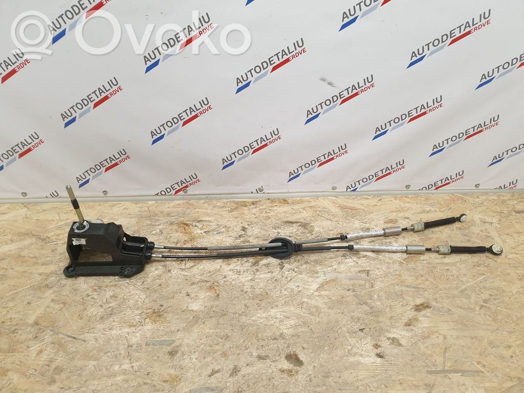 BMW 2 F46 Gear shifter/selector 