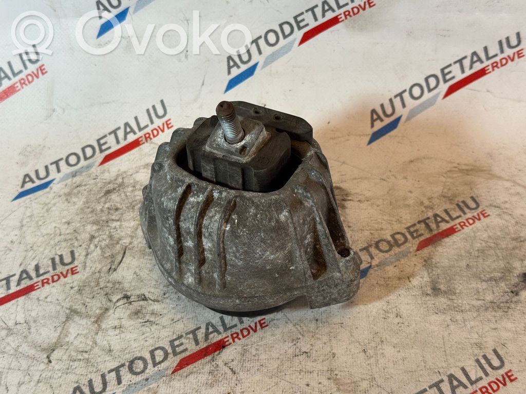 Engine mount bracket   6768853,22116768853