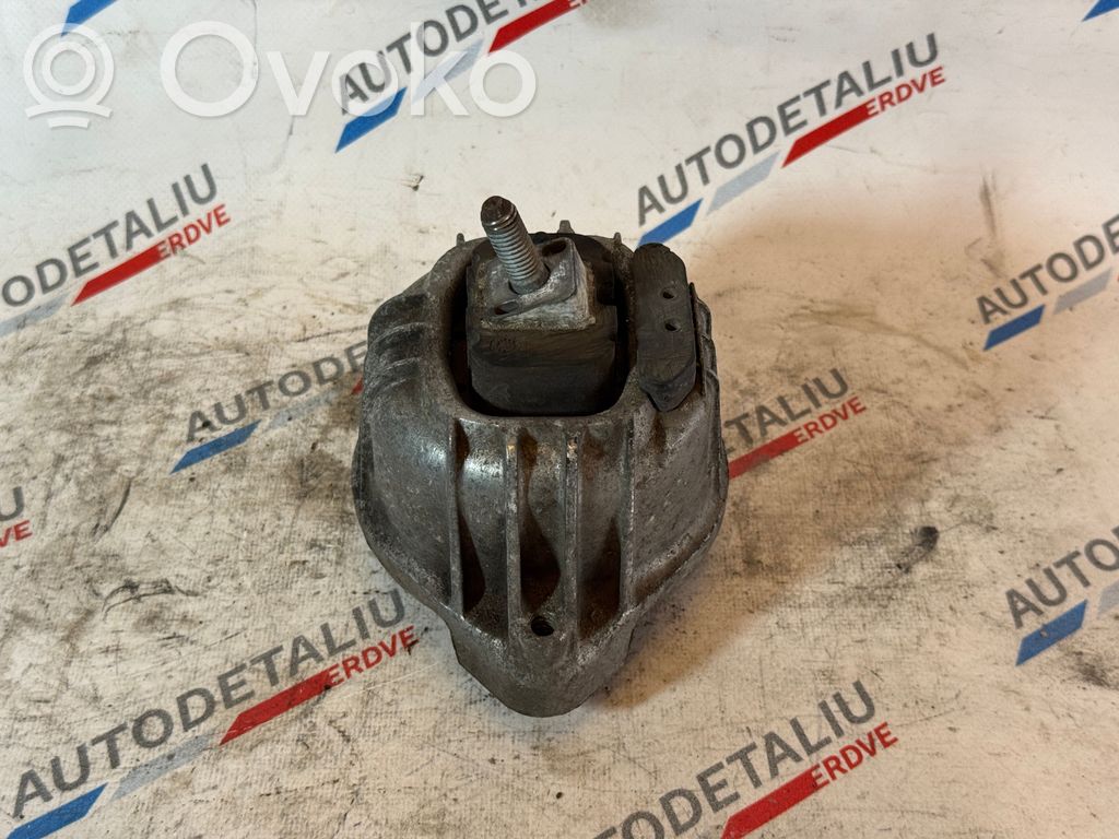 BMW 3 E92 E93 Dzinēja spilvens 