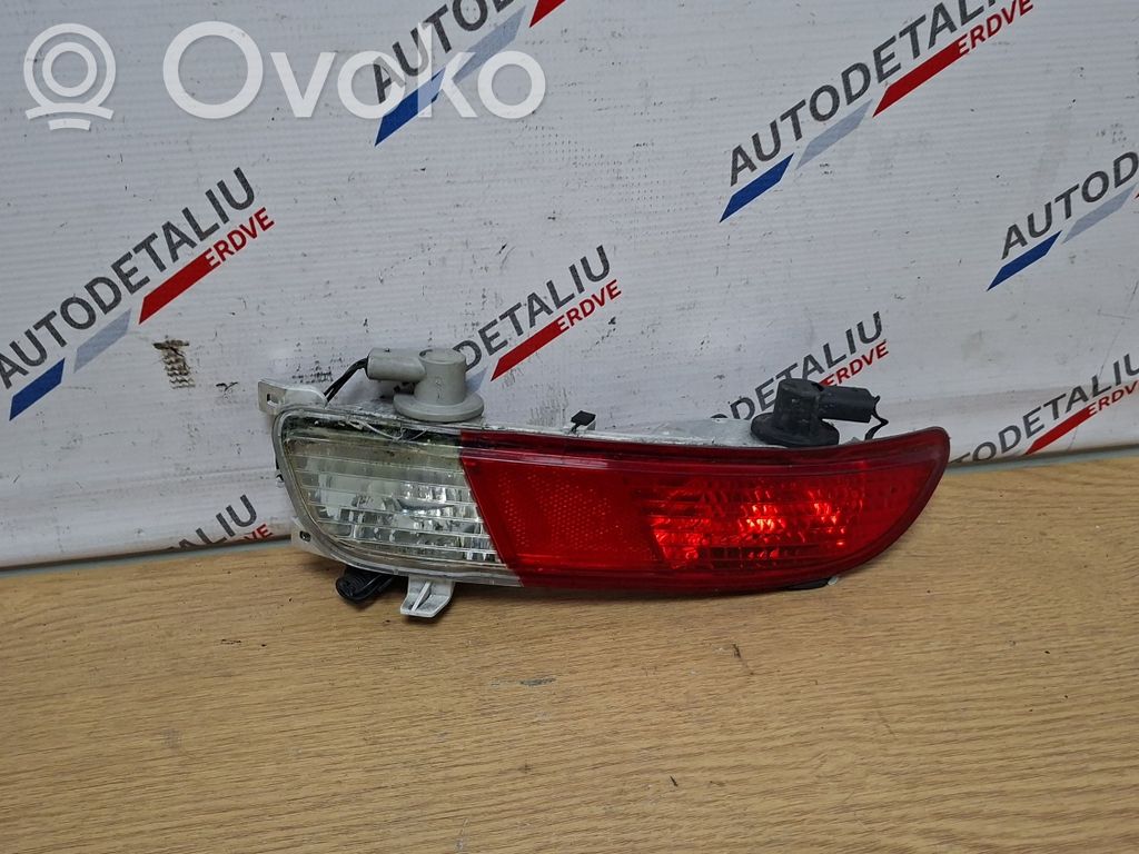 BMW 6 E63 E64 Aizmugures bufera gaisma 