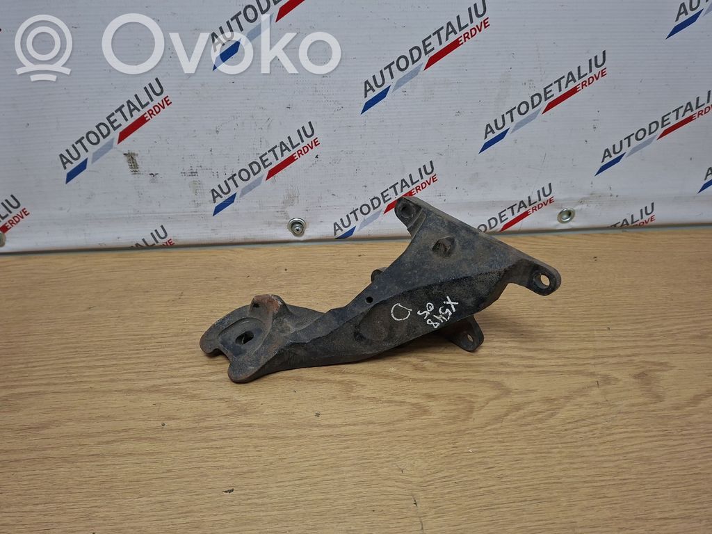 Engine mounting bracket   6757708,22116757708
