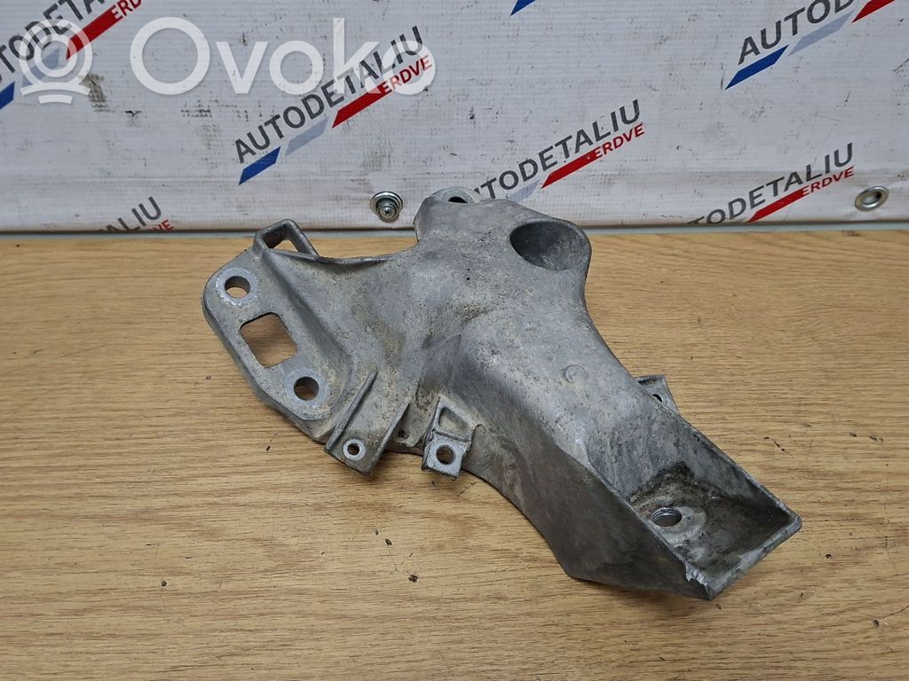 Engine mounting bracket   6772673,22116772673