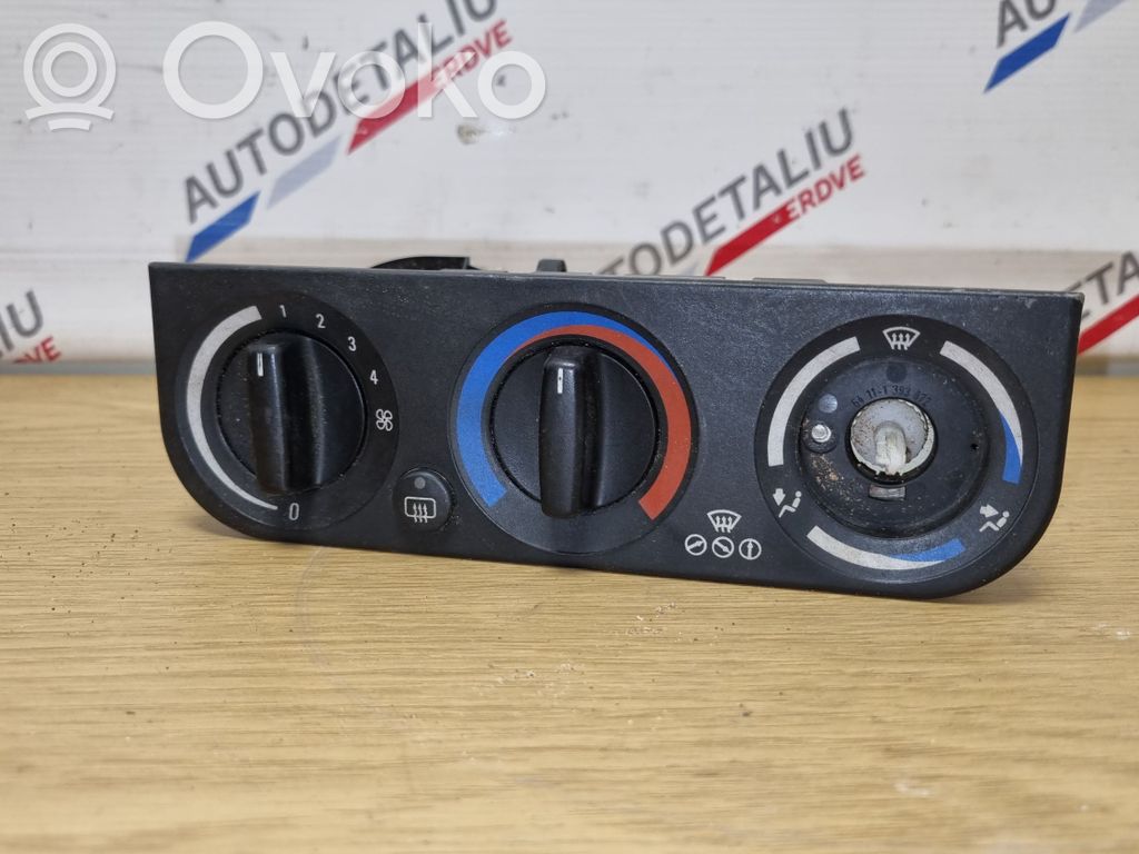 BMW 3 E36 Climate control unit 
