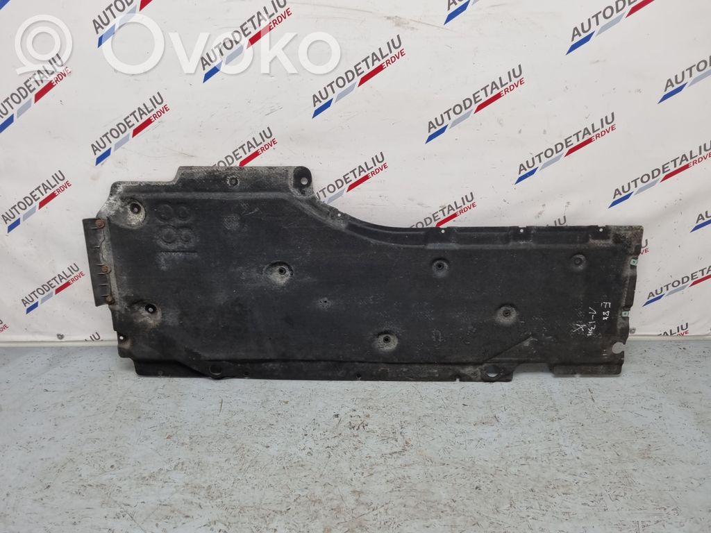 Protección inferior lateral   7166255,51757166255