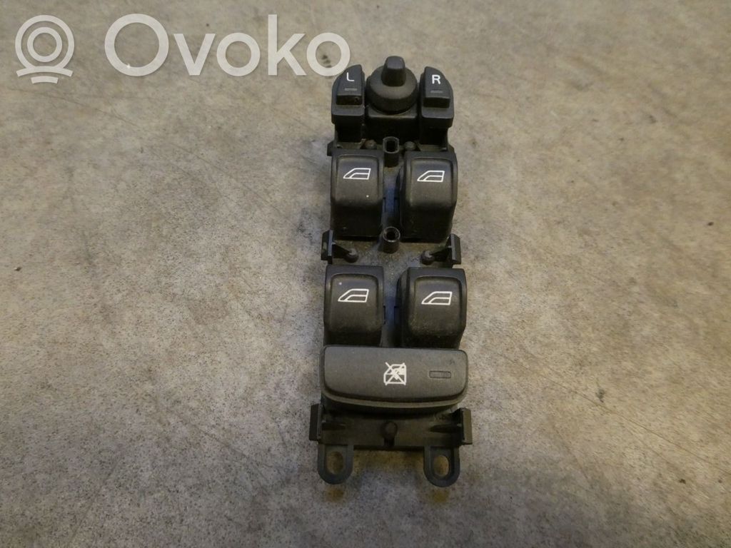 Volvo V70 Electric window control switch 