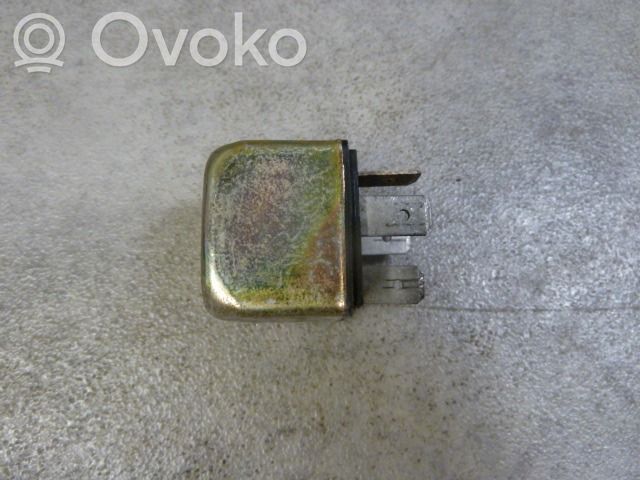 BMW 5 E28 Muu rele 