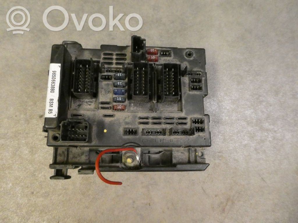 Peugeot 307 Módulo de fusible 