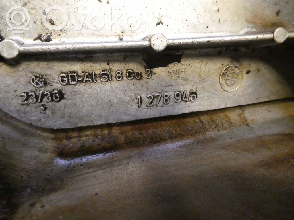 BMW 3 E30 Öljypohja 