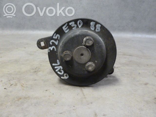 BMW 3 E30 Pompe direction assistée 