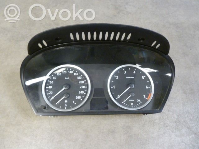 BMW 5 E60 E61 Nopeusmittari (mittaristo) 