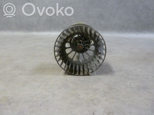 Heizungslüfter   0130063031